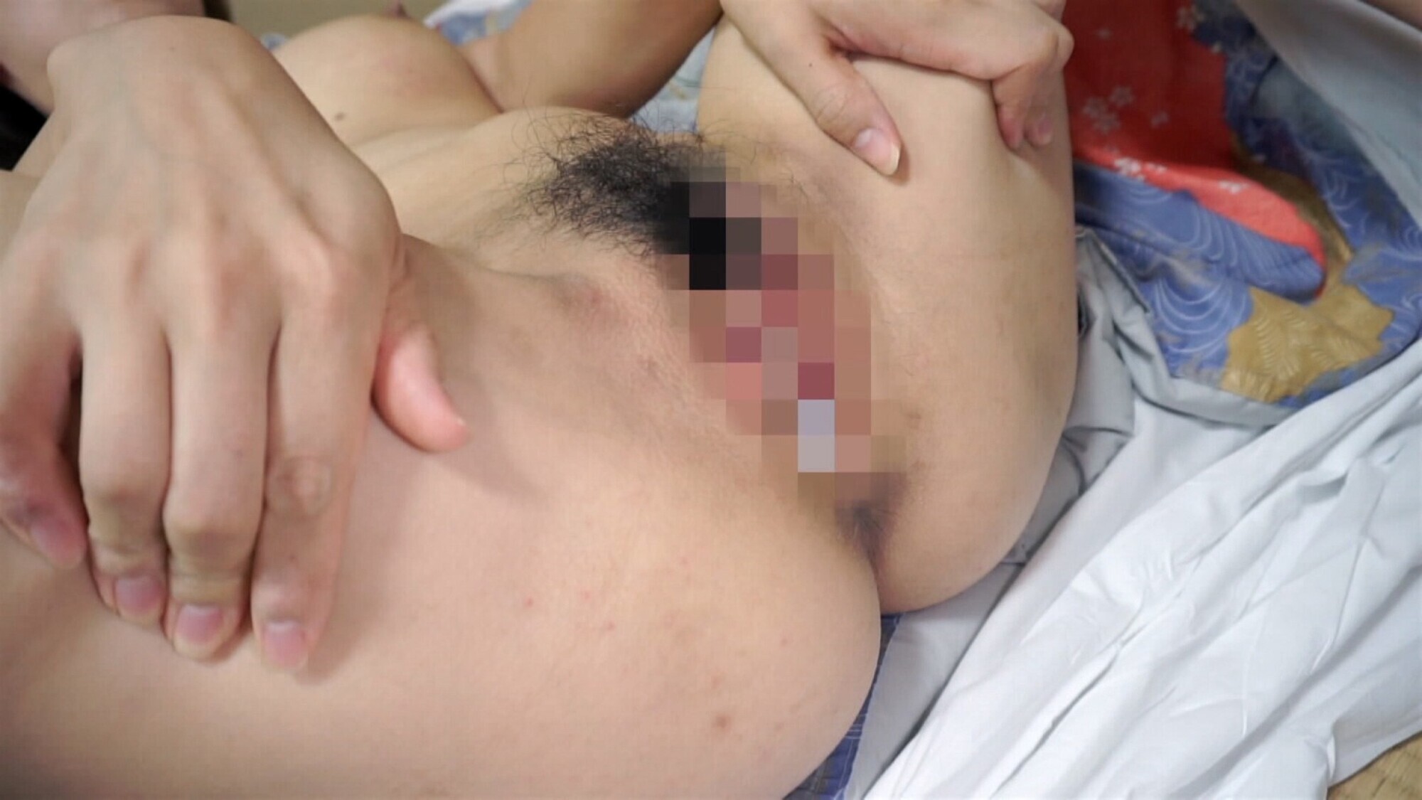 旅先で出会った一人旅の奥様をナンパして･･･高級露天風呂で混浴不倫SEX！