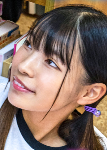 図書館で夏休み中の私服J〇を 尾け回して寸止めマ〇コいじりを繰り返したら痴女っこに豹変! くっつき甘えんぼベロチューをおねだりされて、勃起ち〇ぽで何度も精子を搾り取られた!~Targetひなちゃん編